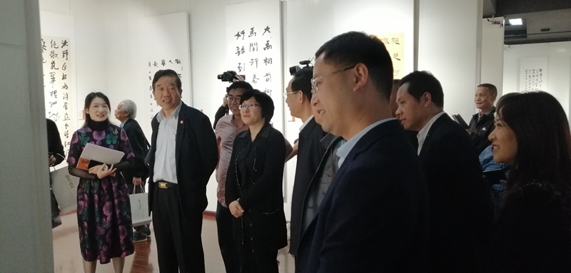һ㴫桪ȫ黭߽ɽϵл 봴¡ȫ鷨Ʒչ ¡ؿĻ