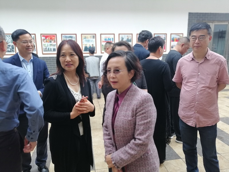һ㴫桪ȫ黭߽ɽϵл 봴¡ȫ鷨Ʒչ ¡ؿĻ